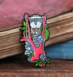 Codex Anatomicus Enamel Pins^Larynx, Aorta and Thyroid with flowers - Enamel pin