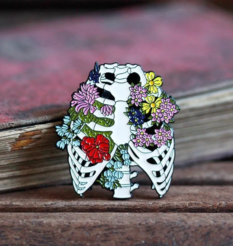 Codex Anatomicus Enamel Pins^Rib cage with flowers - Enamel pin