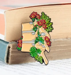 Codex Anatomicus Enamel Pins^Thoracic vertebrae - Enamel pin