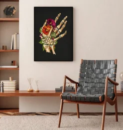 Codex Anatomicus Skull & Skeleton | Hands & Legs^Wrist fracture - Floral - Black